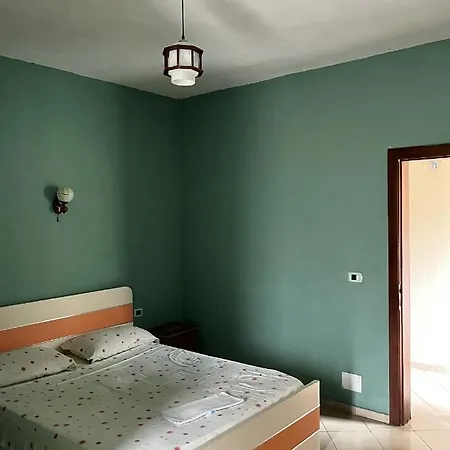 Motel Montagna Hostel, And *