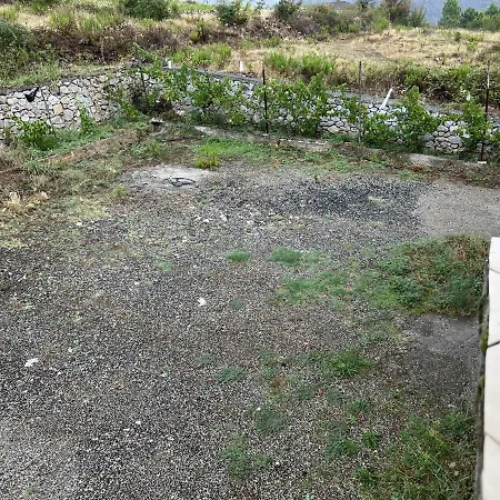 Montagna Hostel, And Campsite *